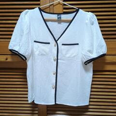 新品未使用ホワイトブラウス　L　SHEINの画像