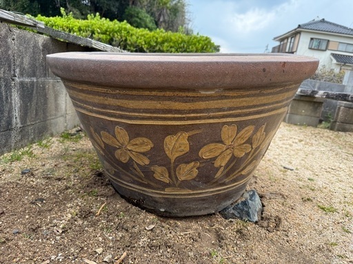 値段交渉可能!　かなり大きいメダカ鉢　睡蓮鉢　洋風　インテリア