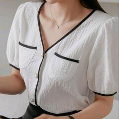 新品未使用ホワイトブラウス　L　SHEIN