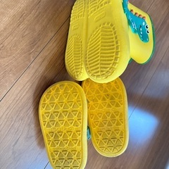 子供靴の画像