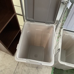 残り1個 ゴミ箱　1個500円　　27L35L45L  中古の画像