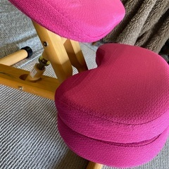 【あげます】バランスチェア姿勢が良くなる椅子膝おき椅子の画像