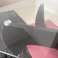 ガラステーブルの画像