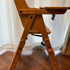 木製ハイチェア   [テーブル＆ベルト付き]　折りたたみ ベビーチェアの画像