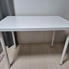 【無料】（IKEA製品）デスク・チェア・収納ケースセットお譲りし...