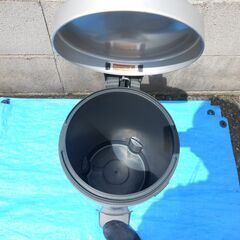 【配送出来ます】おまけ付 美品 brabantia ブラバンシア ペダル式ゴミ箱 12L 3.2GALON（近くなら配送も可能です。宅配もお問合せ下さい）の画像