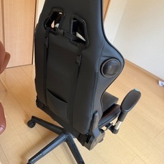 ゲーミングチェアの画像