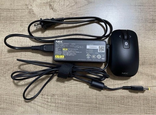 極美品　NEC LAVIE N15（PC-N1575BAR-E3）ノートパソコン レッド