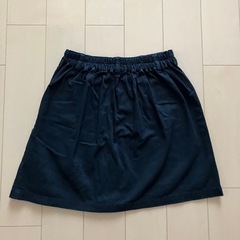 黒　スカート　150の画像