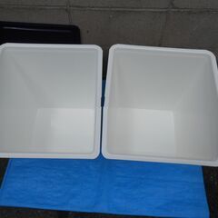 【配送出来ます】美品 2個セット ゴミ箱 おもちゃ入れ 収納ケース 積み重ね可能（近くなら配送も可能です。宅配もお問合せ下さい）の画像