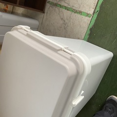 ゴミ箱　70L  汚れあり　中古の画像