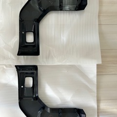 新品 デリカミニ 純正 ダイナミックシールド リアテールガーニッシュ新車取り外しセットの画像