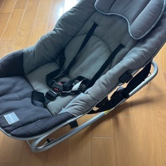 バウンサー（ベビー用品）
