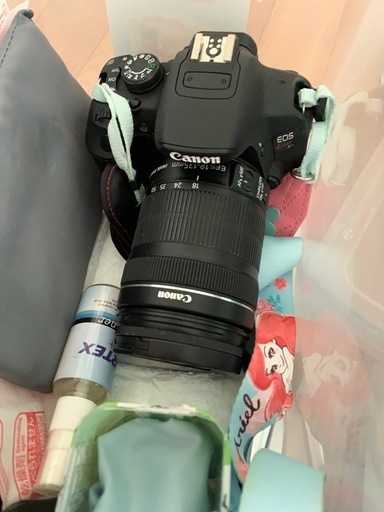 デジタル一眼レフカメラ　キヤノン EOS Kiss X7i