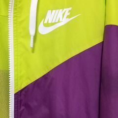 ＮＩＫＥジョギング、ウォーキングパーカー　もう1枚おまけ付きの画像