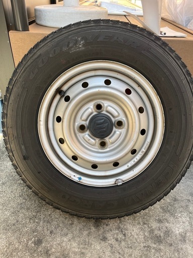 12インチ　スタッドレスタイヤホイール付き4本