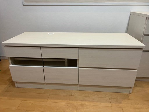 【金額、取引希望場所変更】
テレビ台　美品　 ホワイト　白木