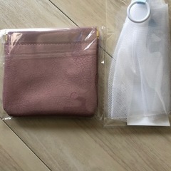 ミニポーチ＋洗顔用泡立てネットの画像