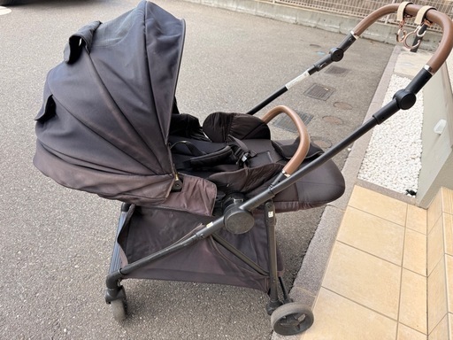 アップリカ　ルーチェ　ブラック　ベビーカー