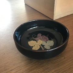 陶器皿の画像