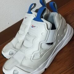 DESCENTEとReebokのジョギングシューズ　スニーカーの画像