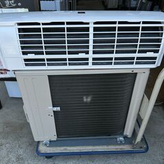 【動作保証あり】SHARP 2023年 2.2kw 6畳用 冷暖房ルームエアコン AY-R22TD プラズマクラスター 【管理KR562】の画像