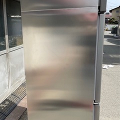 【動確済み】2020年 ホシザキ 業務用 縦型冷凍冷蔵庫 HRF-120AT3 1凍3蔵 三相 200V 冷凍177L 冷蔵589L W1200×D650×H1910 4枚扉 大阪発の画像