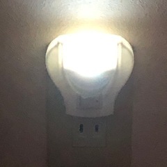 ⭕️LED足元灯 スイッチ式の画像
