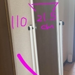 白い鏡の画像