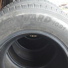 ヨコハマ　スタッドレス　ハイエースの画像