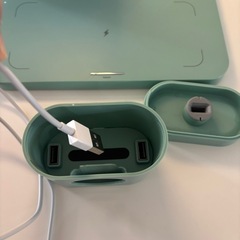 4in1ワイヤレス充電器ライト付き目覚ましスタンド【中古品】の画像