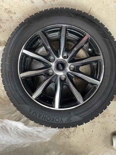 185/65R15 スタッドレスタイヤ　4本セット