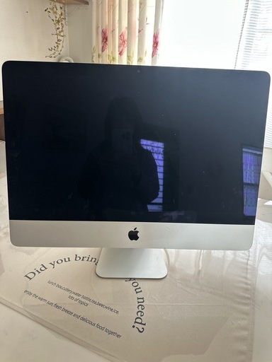 【お取り引き確定中】iMac 21.5インチ レイト2013年モデル