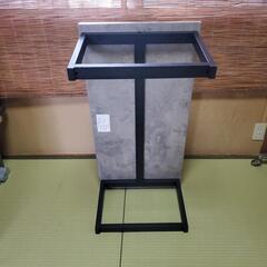 テーブル  作業机やパソコンデスクなどにの画像