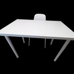IKEAダイニングテーブル、ダイニングチェアの画像