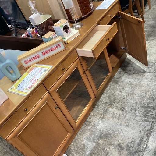 カリモク　サイドボード