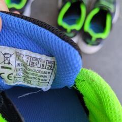 キッズ SKECHERS スニーカー  2足の画像