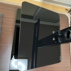 LG製65インチテレビ用スタンドの画像