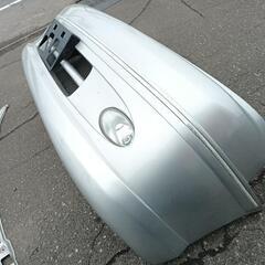 E50 エルグランド フロントバンパースポイラーの画像
