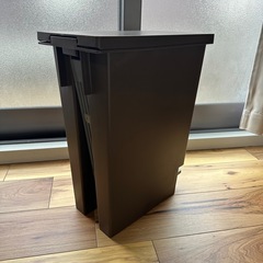 ペダル ゴミ箱 20L ニトリ ブラウンの画像