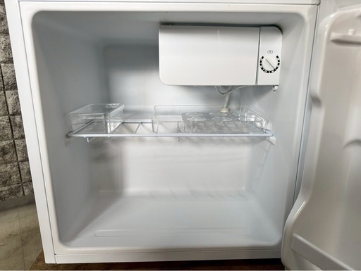 大阪送料無料★3か月保障付き★冷蔵庫★コンフィー★1ドア★2023年★RCD45WH/E★R-743