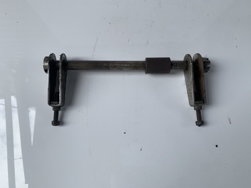 SUZUKI GT380 リアアクスルシャフト スズキ [A-230915-21-10-GT380]