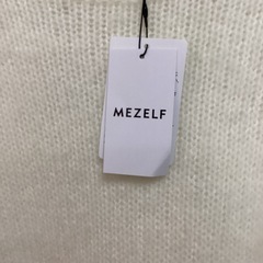 MEZELF ニットの画像