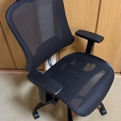 人間工学椅子 オフィスチェア デスクチェア 135度リクライニン...