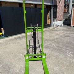 【無料／引き取り限定】ハンドフォークリフト 昇降 最高位1700...