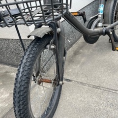 ブリヂストン　bikke 幼児用自転車 グレー 前カゴ付きの画像