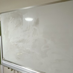 ホワイトボード キャスター付き 回転式 事務用品 オフィス用品 学習室 掲示板 動画撮影の画像