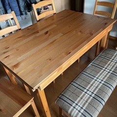 【取引中】ダイニングテーブルの画像