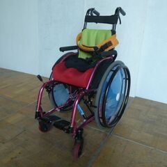 【中古】FORCE 自走 こども用 車いす 折りたたみ 背折れ 車椅子 車イス 介助 介護 自走式 ベルト付 背面ブレーキ 車輪ロック 子供の画像