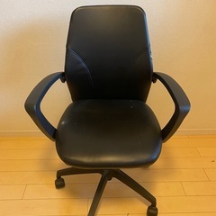 オフィスチェアーの画像